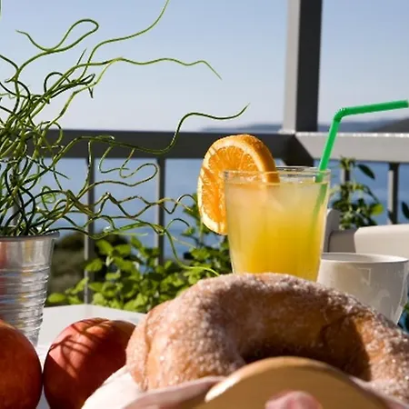 شقة فندقية Poros ميكروس جيالوس