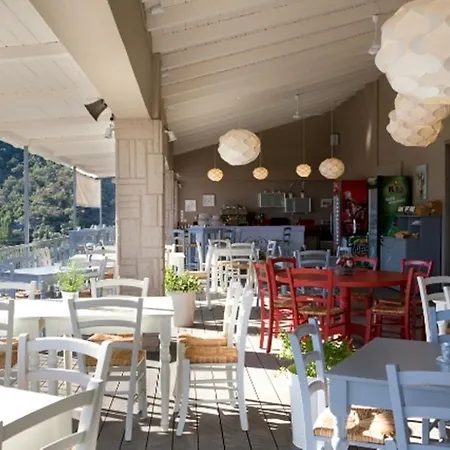 Poros شقة فندقية