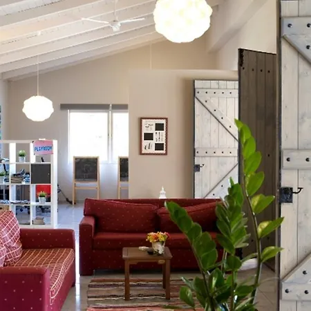 شقة فندقية Poros ميكروس جيالوس