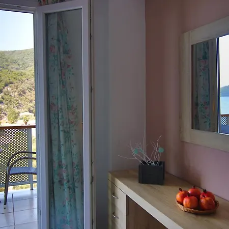 Poros Beach Hotel apartamentowy 2*