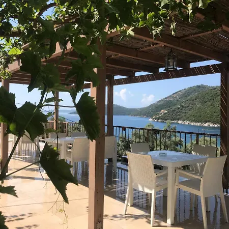 Apartmanhotel Poros