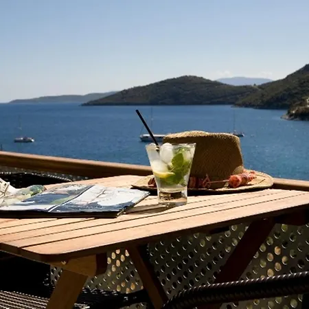 Hotel apartamentowy Poros Beach 2*