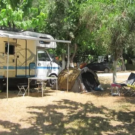 Poros Beach Aparthotel