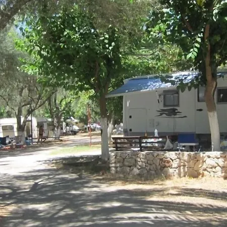 Poros Beach Aparthotel Mikros Gialos