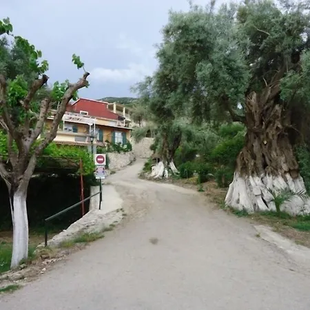 Poros Beach 2* Mikros Gialos