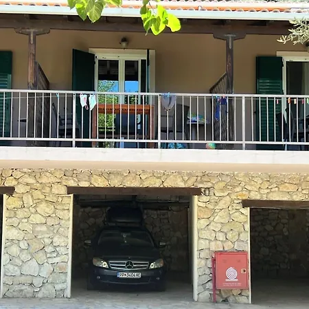 Poros Mikrósz Jalósz
