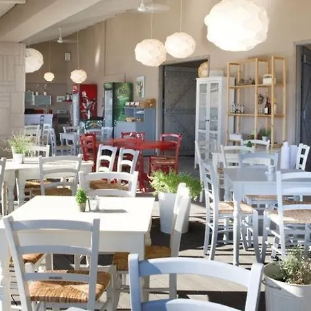 Poros Beach Hotel apartamentowy