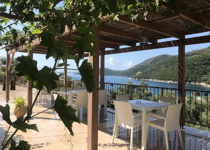 Hotel apartamentowy Poros